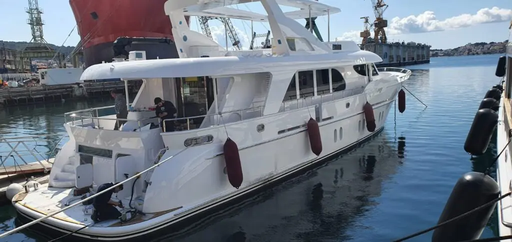 Additional yacht maintenance, repair and finishing work completed by Meštri od Broda 6