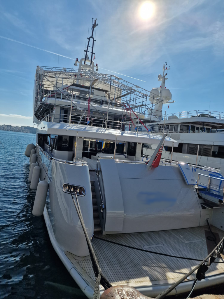 Additional yacht maintenance, repair and finishing work completed by Meštri od Broda 9