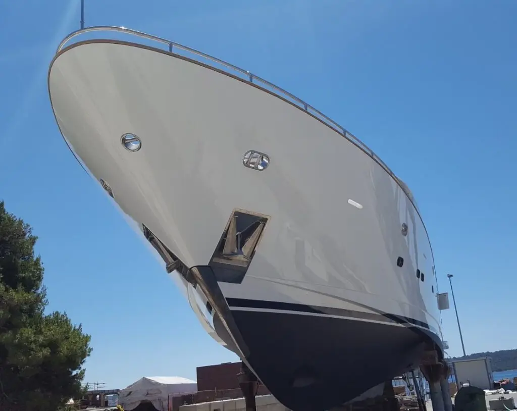 Lady Tatiana yacht painting and refinishing work in the Meštri od Broda workshop 3